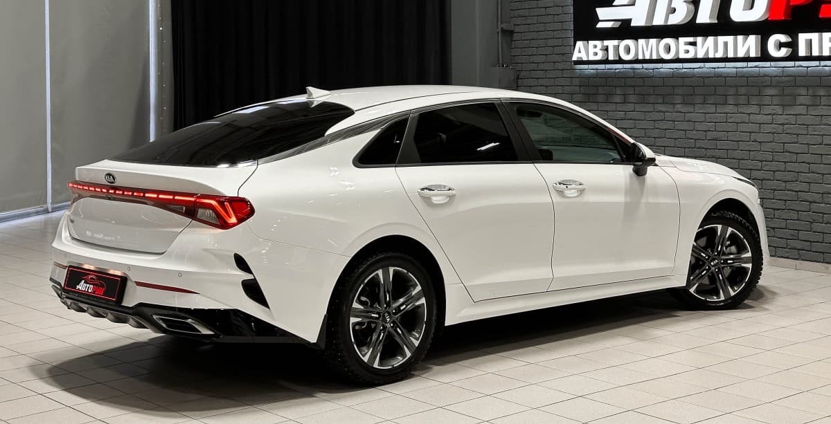 Kia K5 - 5