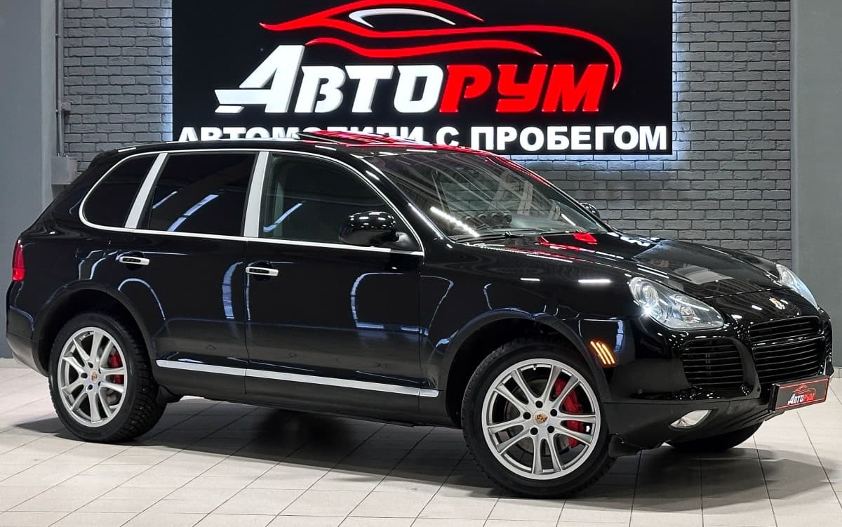 Porsche Cayenne TURBO - 1