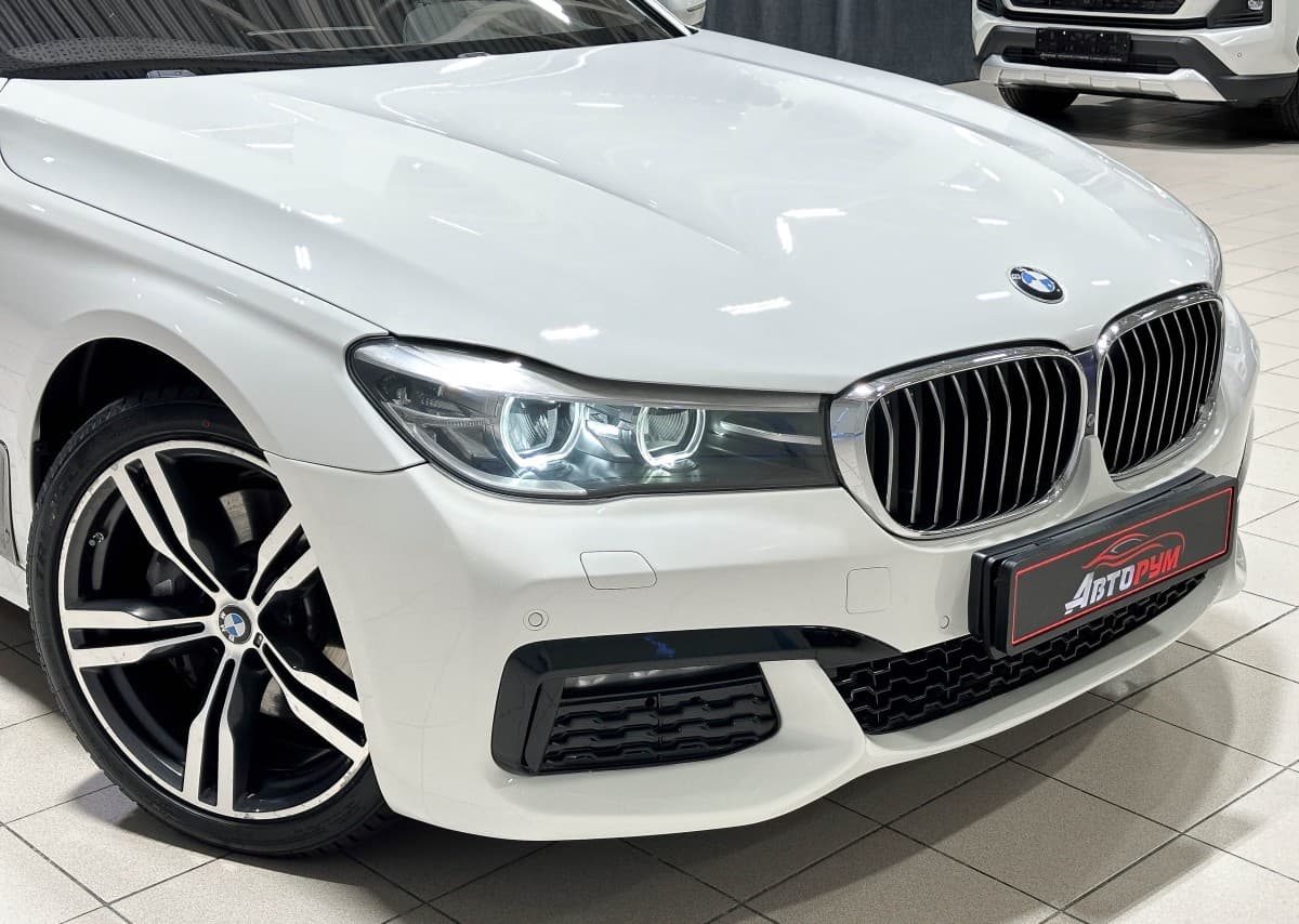 BMW 740 LI - фото 10