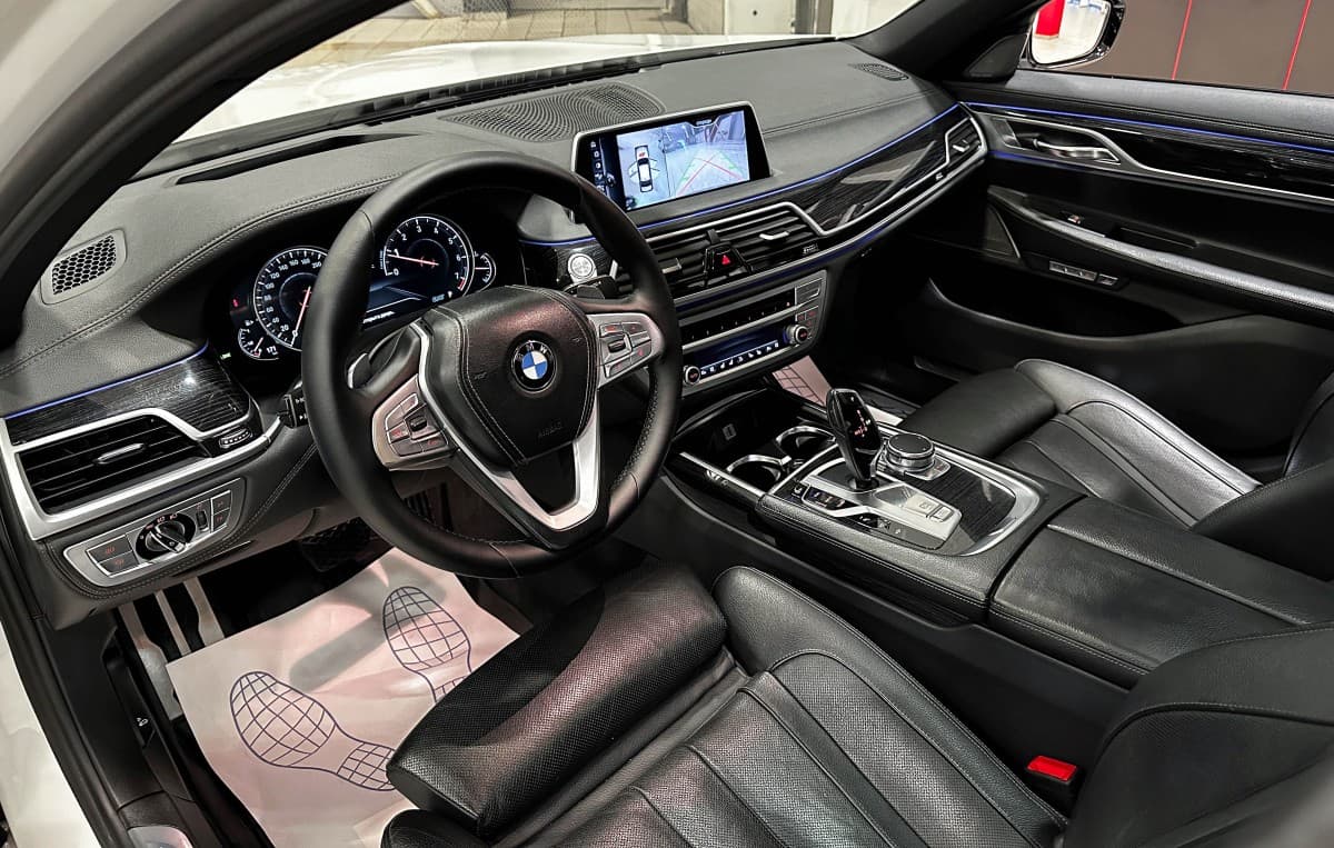 BMW 740 LI - фото 11
