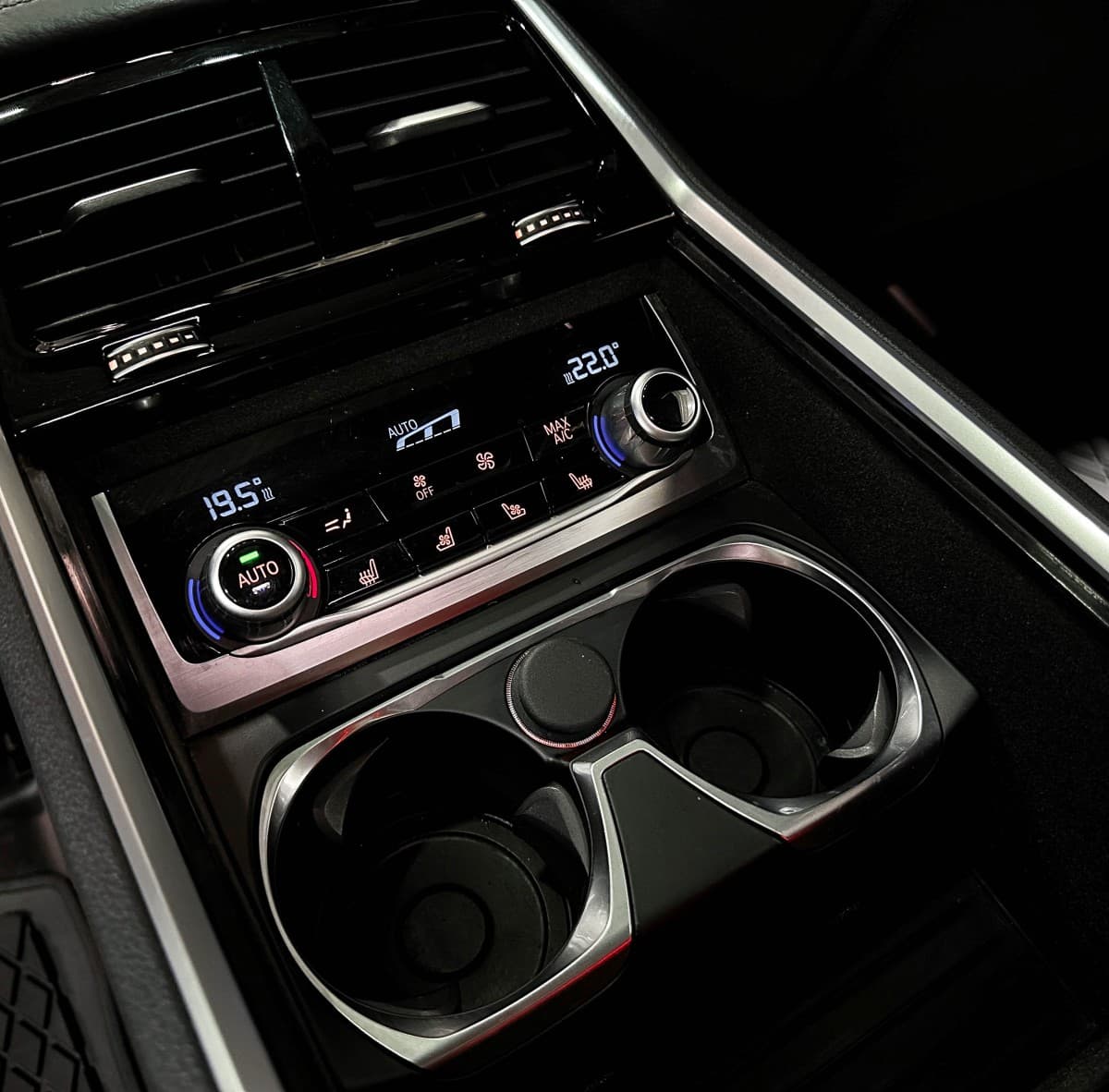 BMW 740 LI - фото 13