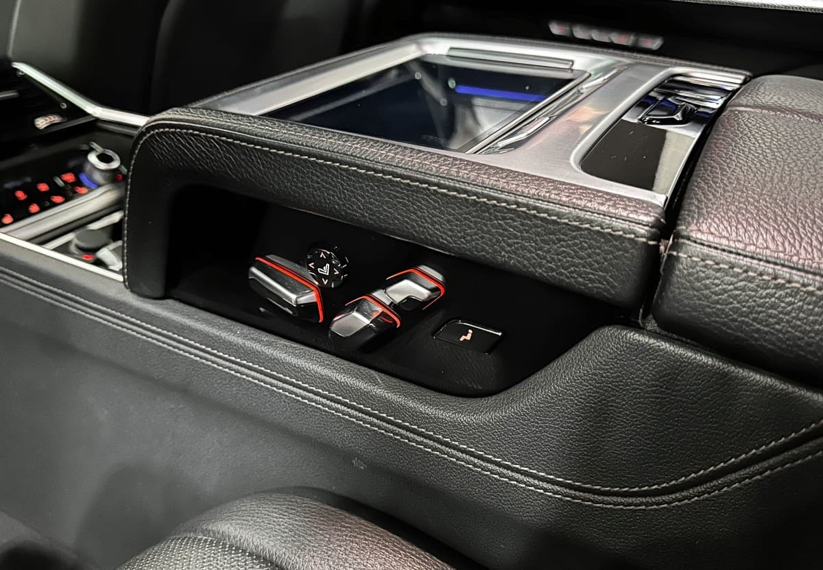 BMW 740 LI - фото 15