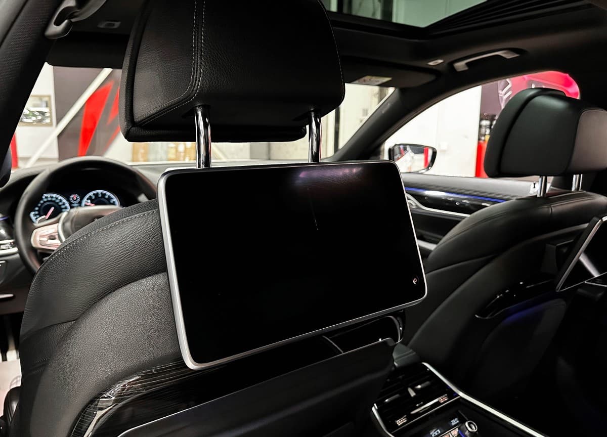 BMW 740 LI - фото 16