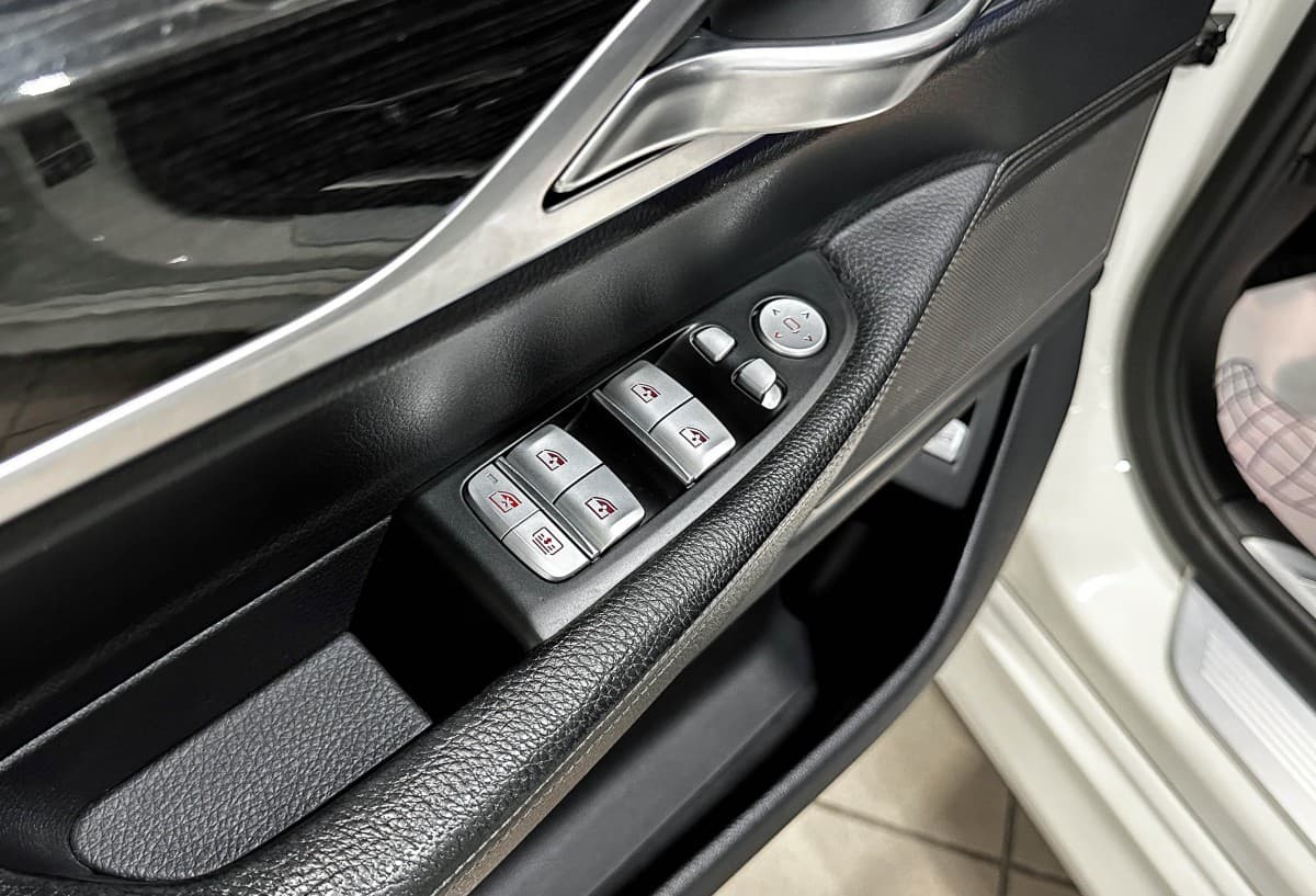 BMW 740 LI - фото 22