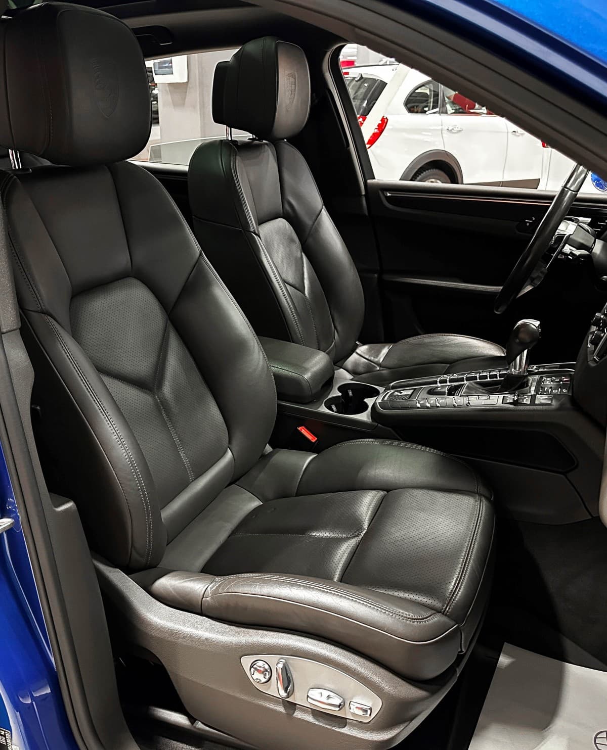 Porsche Macan - фото 16
