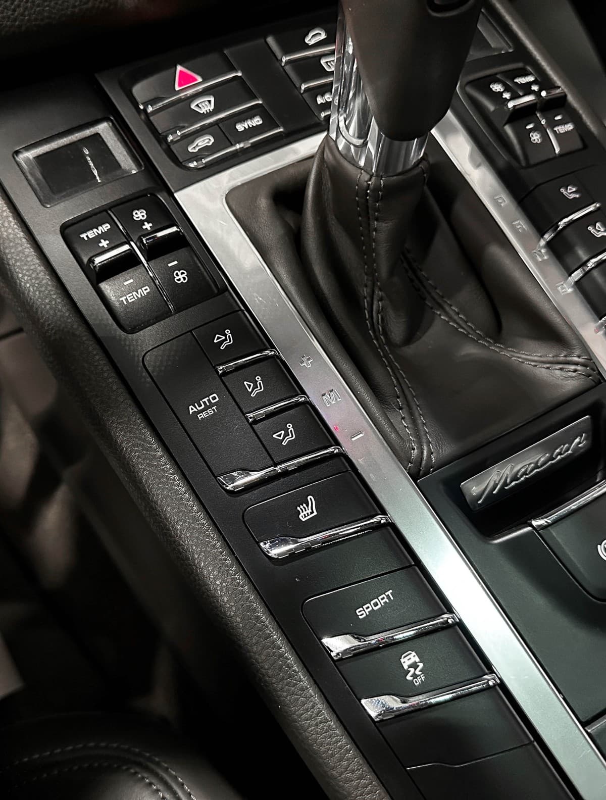Porsche Macan - фото 29
