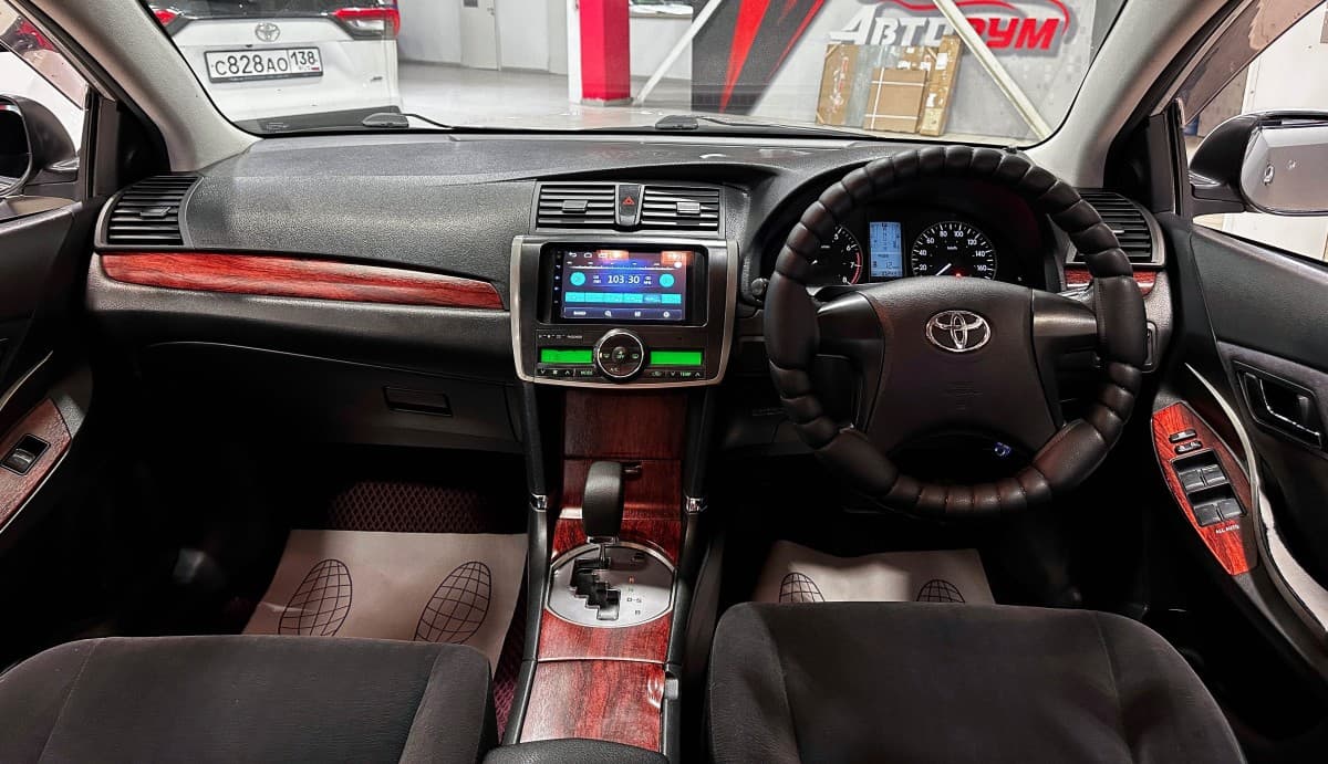 Toyota Premio - фото 24