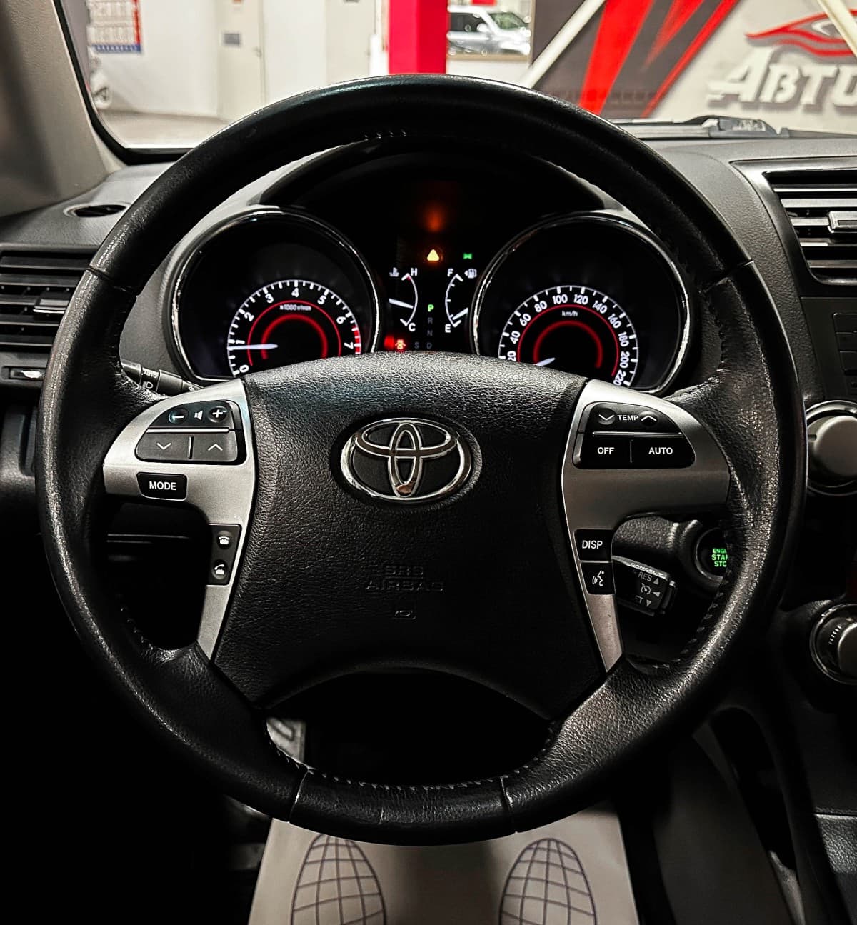 Toyota Highlander - фото 31