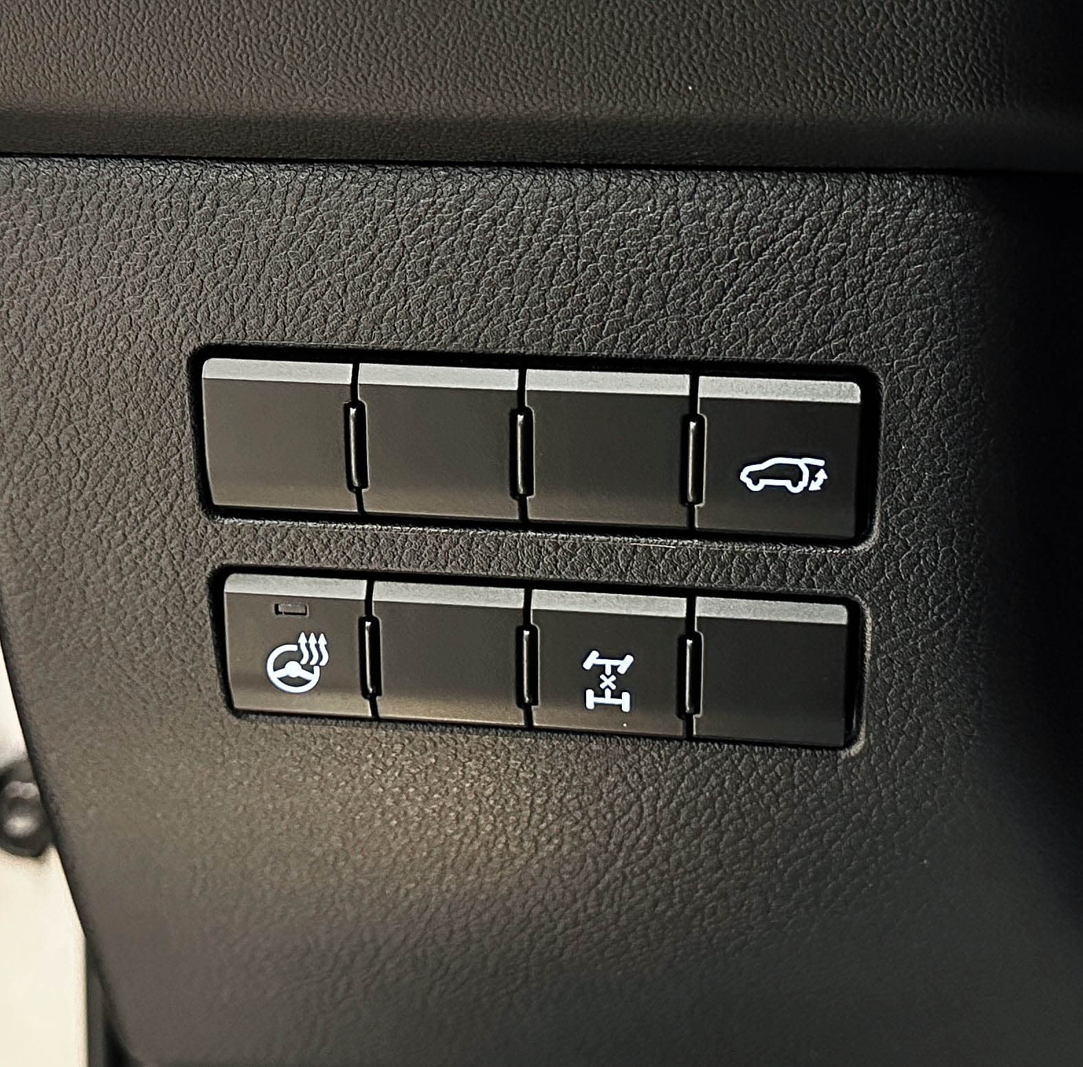 Lexus NX200 - фото 20