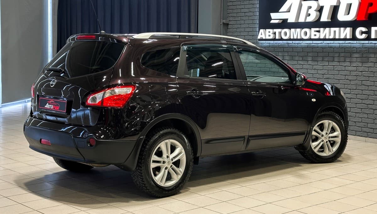Nissan Qashqai+2 - 5
