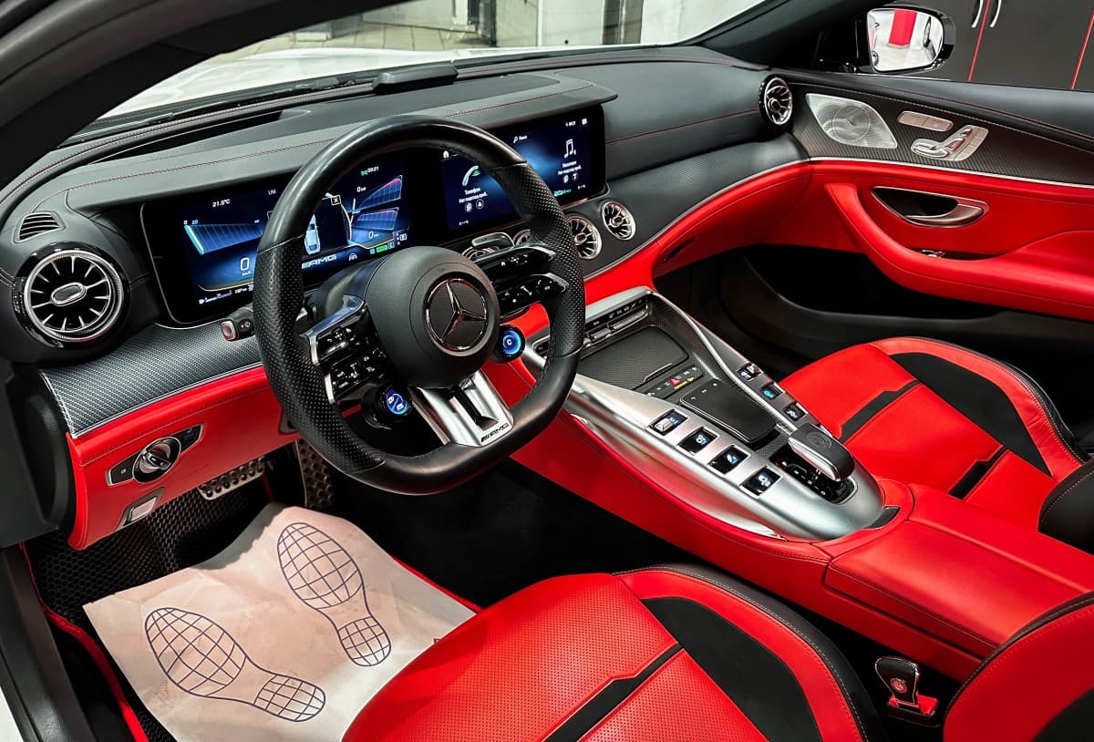 Mercedes-Benz AMG GT - фото 12