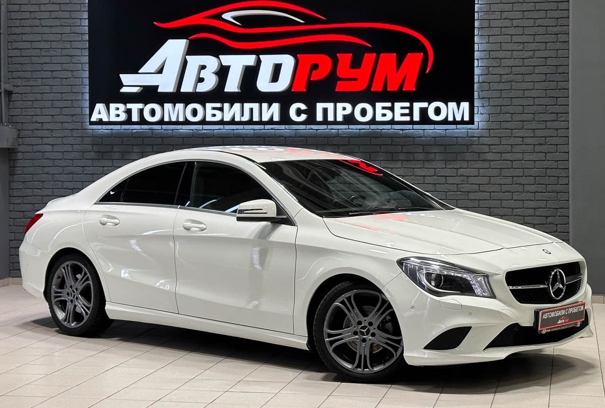 Mercedes-Benz CLA200 - 1