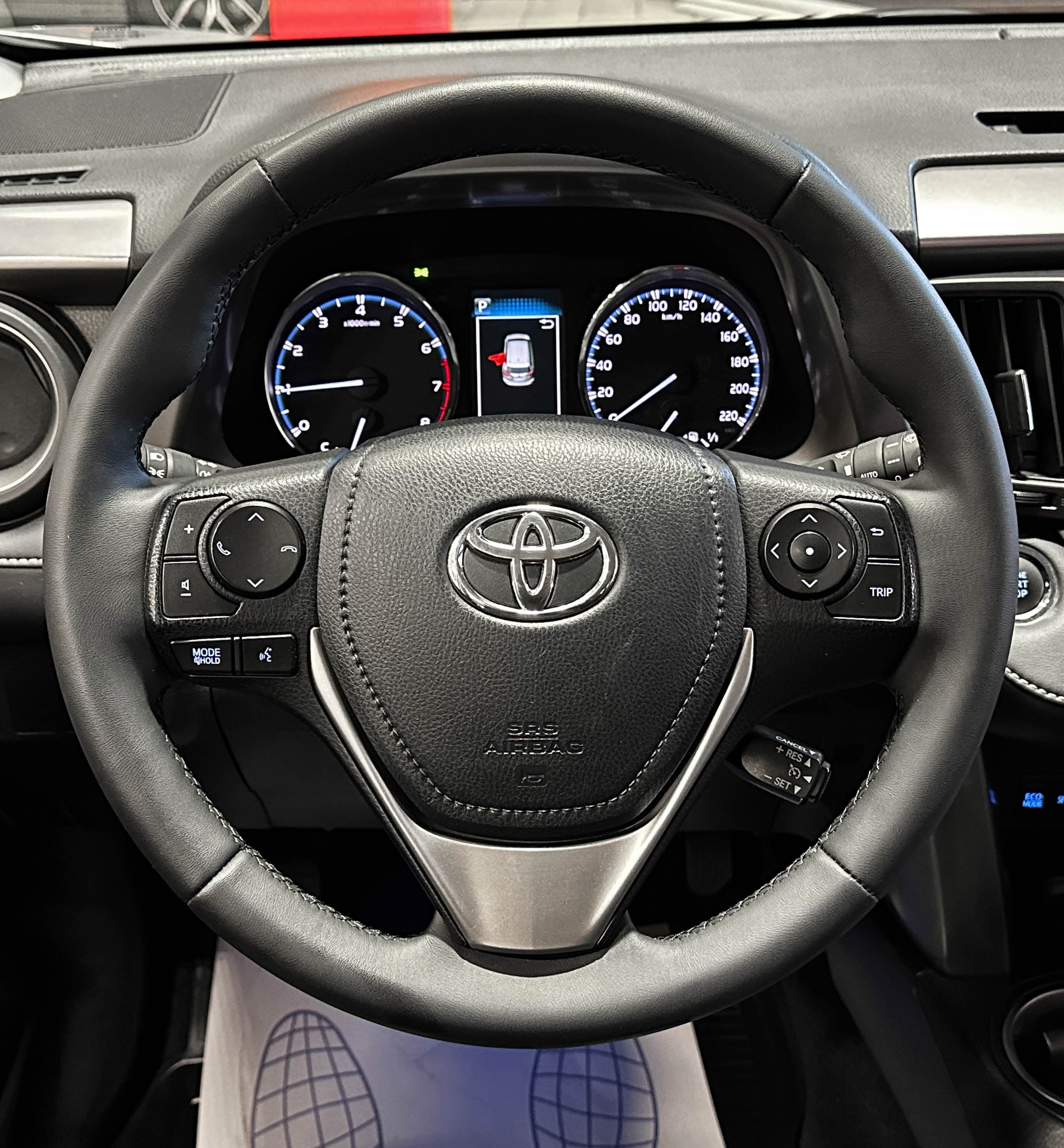 Toyota RAV4 - фото 29