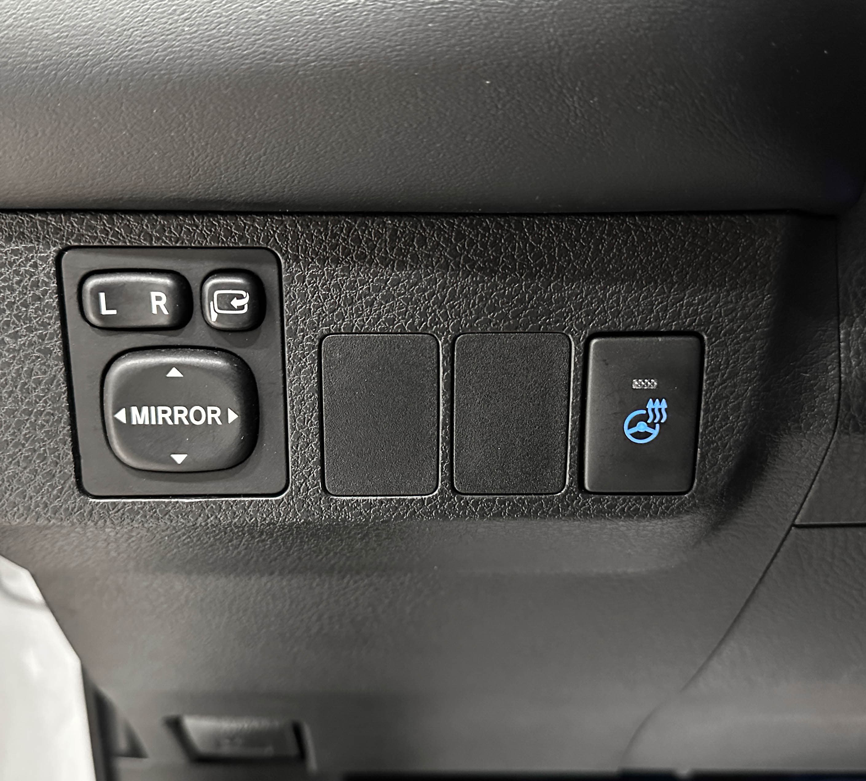 Toyota RAV4 - фото 20