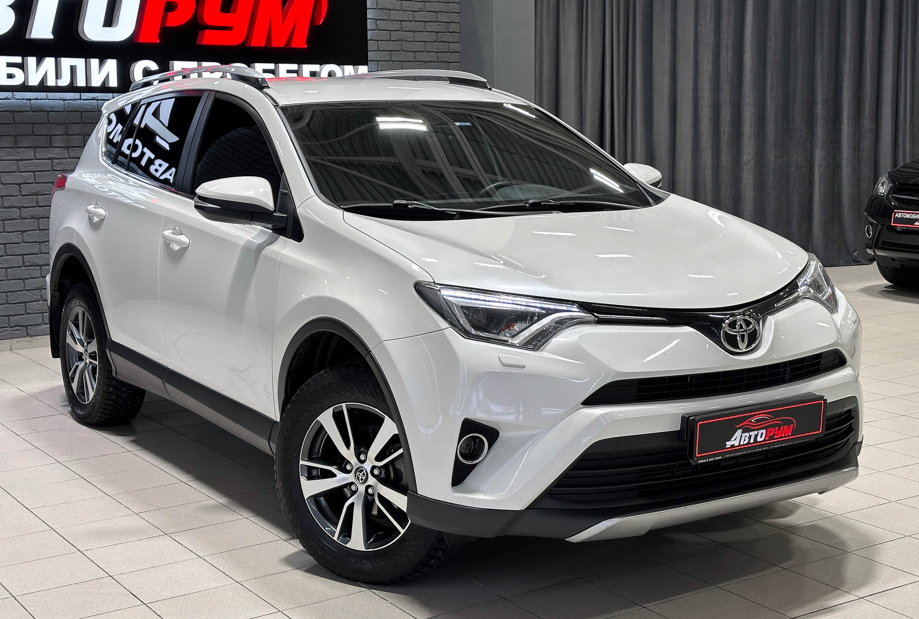 Toyota RAV4 - 4