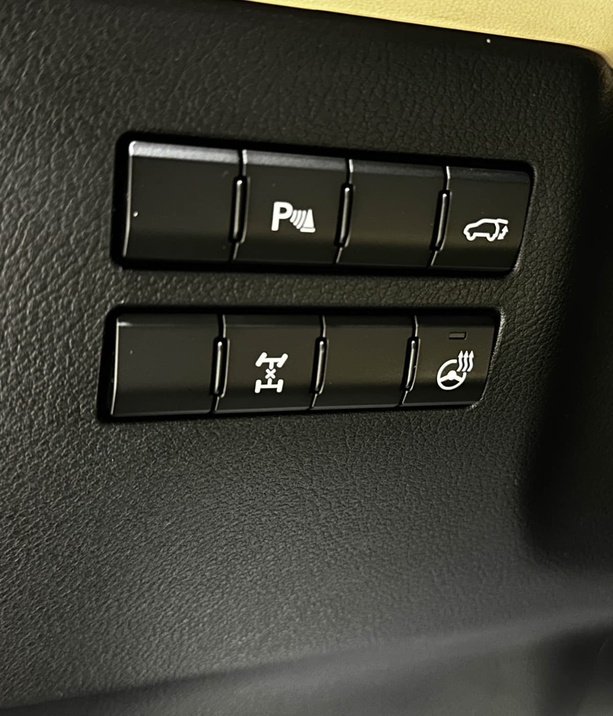 Lexus NX 200 - фото 20