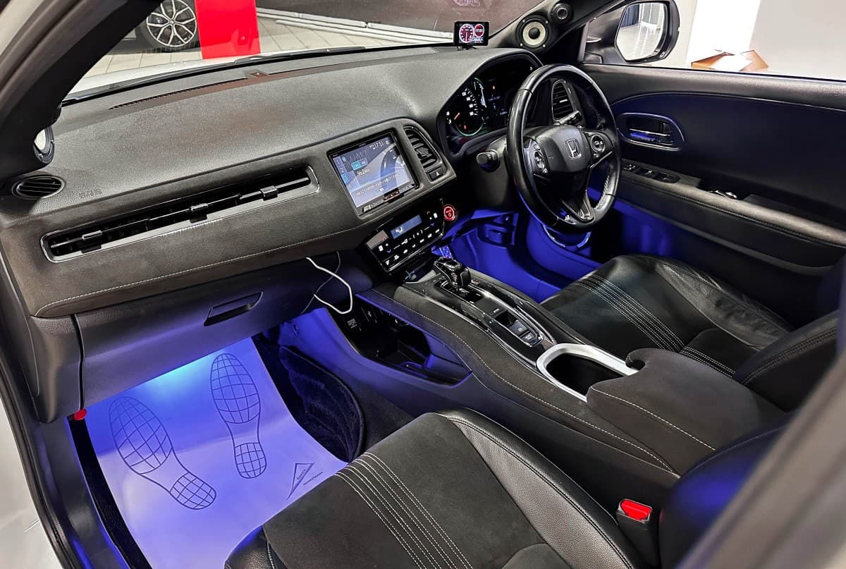 Honda Vezel Hybrid - фото 17