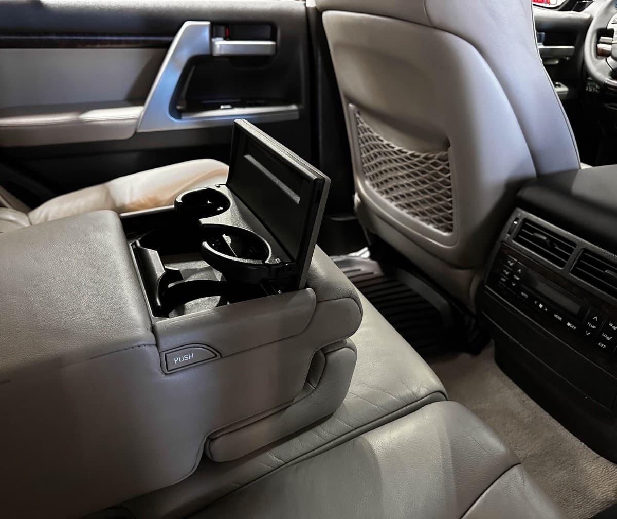 Toyota Land Cruiser 200 - фото 30