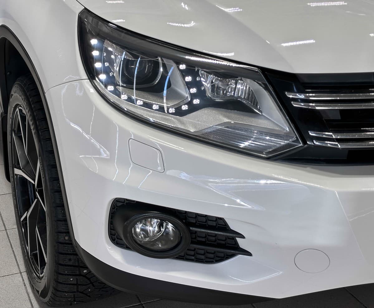 Volkswagen Tiguan - 5