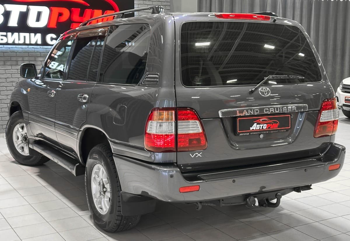 Toyota Land Cruiser 100 - фото 8
