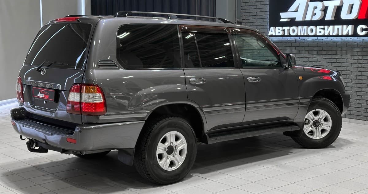 Toyota Land Cruiser 100 - фото 6