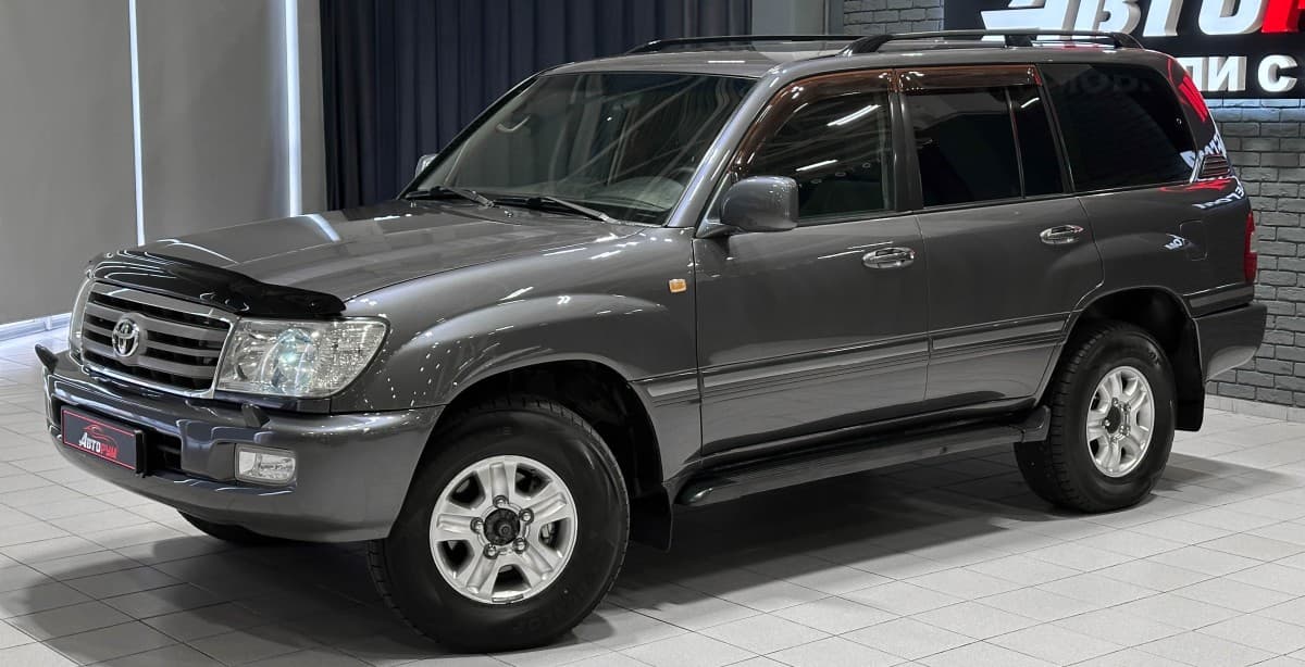 Toyota Land Cruiser 100 - 2