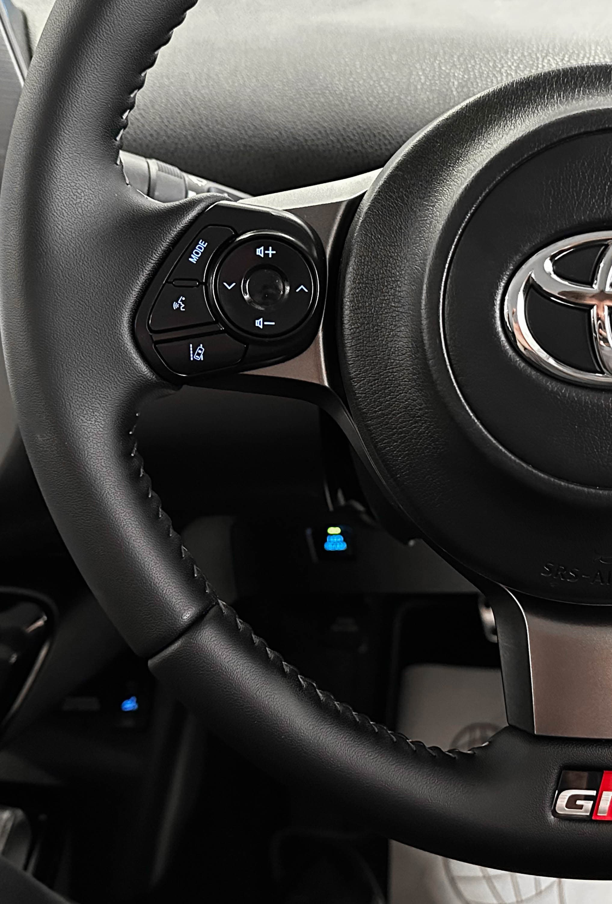 Toyota Prius HYBRID - фото 26