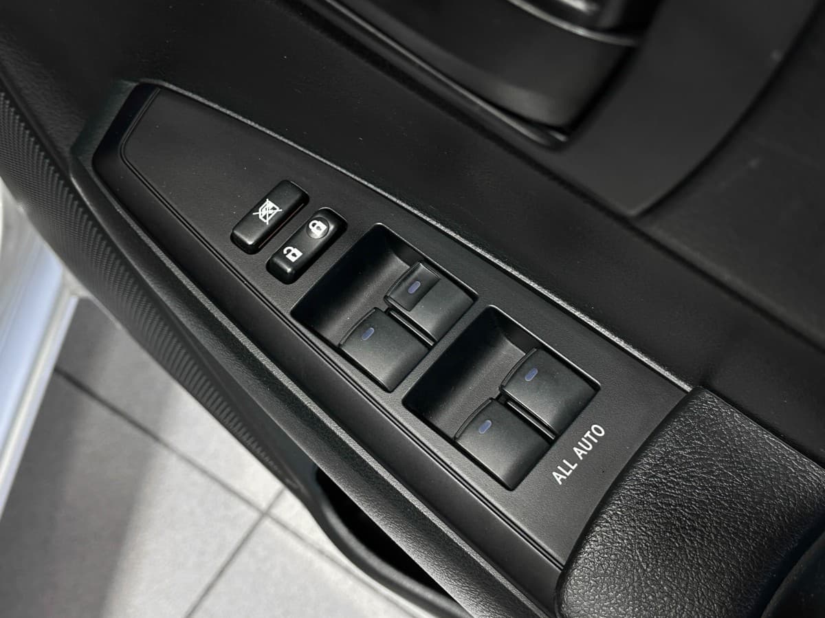 Toyota Corolla Fielder - фото 16