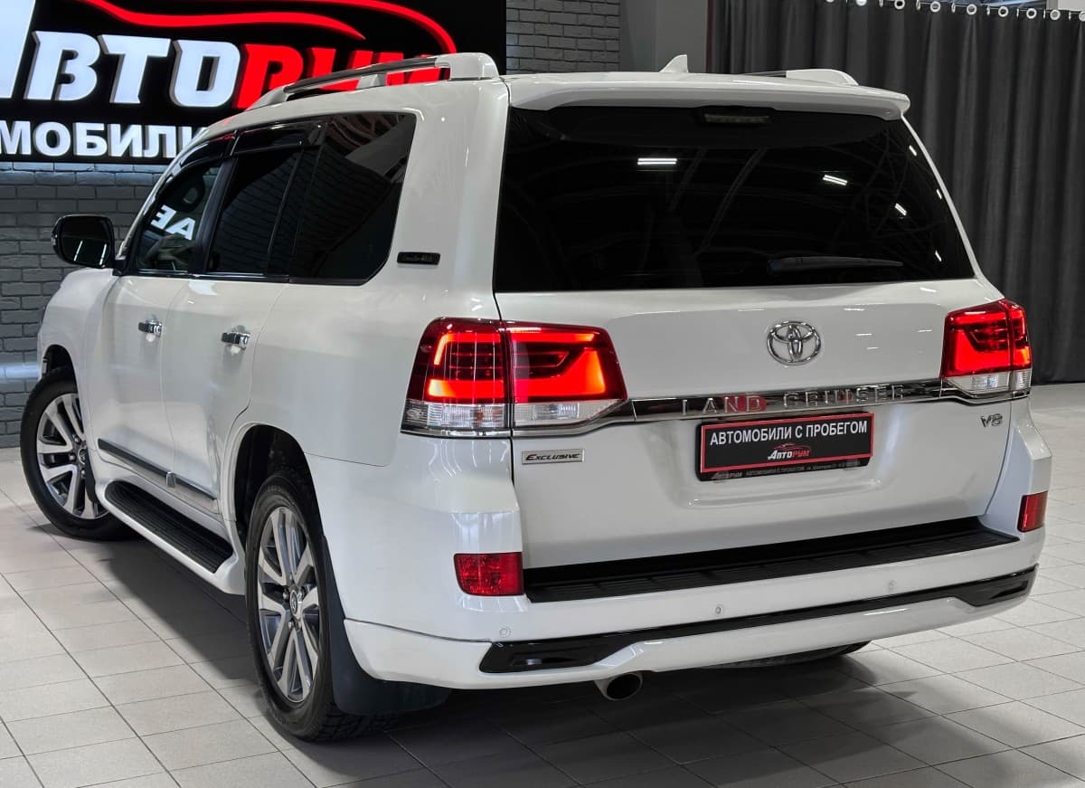 Toyota Land Cruiser 200 - фото 11