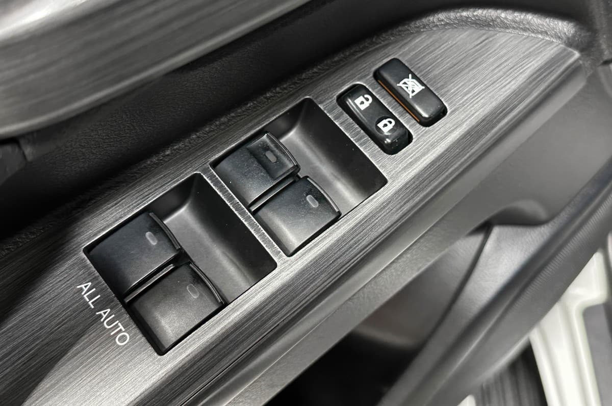Toyota Land Cruiser 200 - фото 21