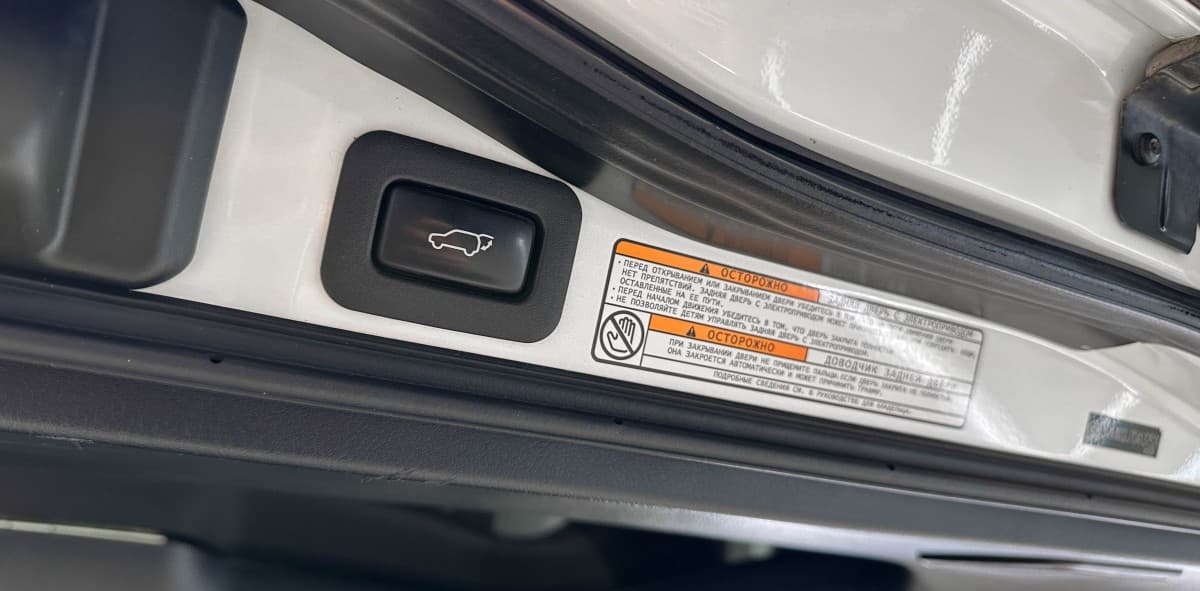 Toyota Land Cruiser 200 - фото 16