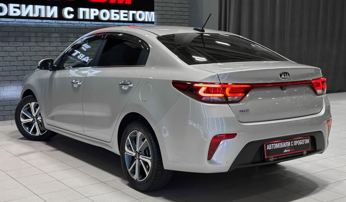 Kia Rio - фото 9