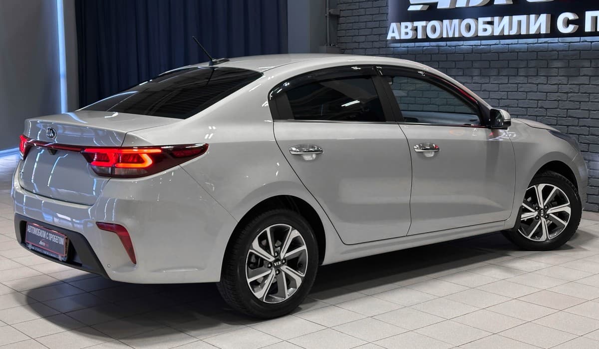 Kia Rio - фото 6