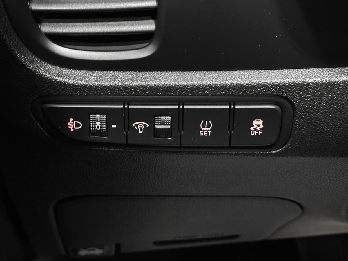 Kia Rio - фото 18