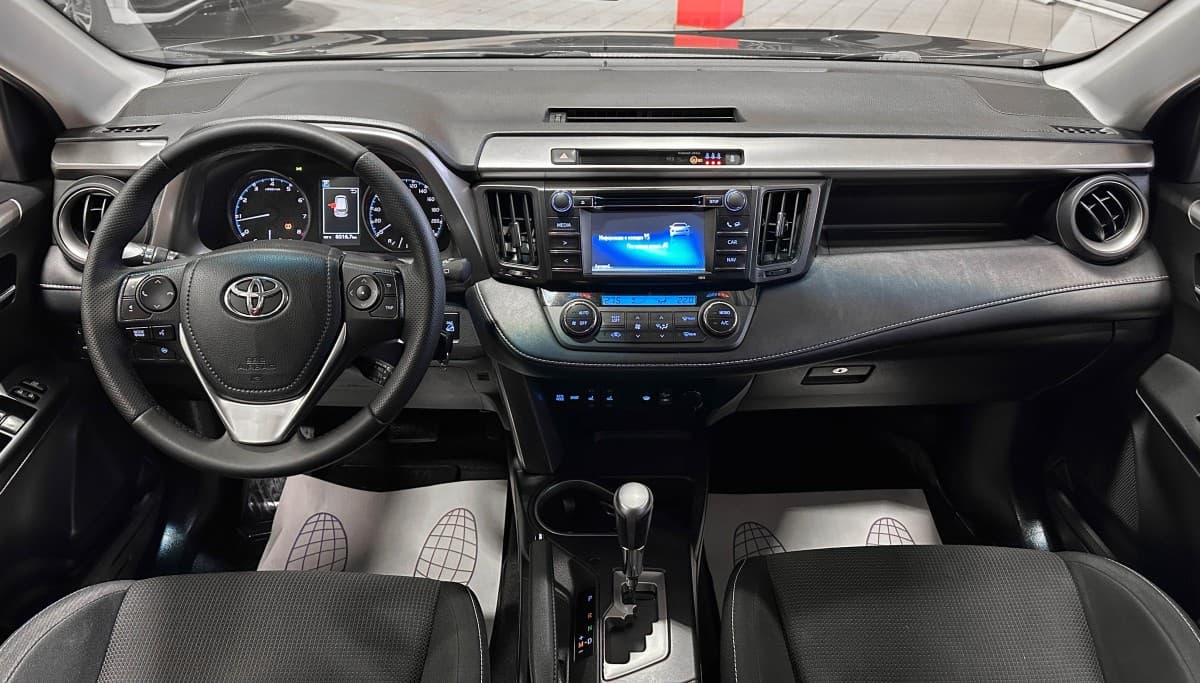 Toyota RAV4 - фото 29