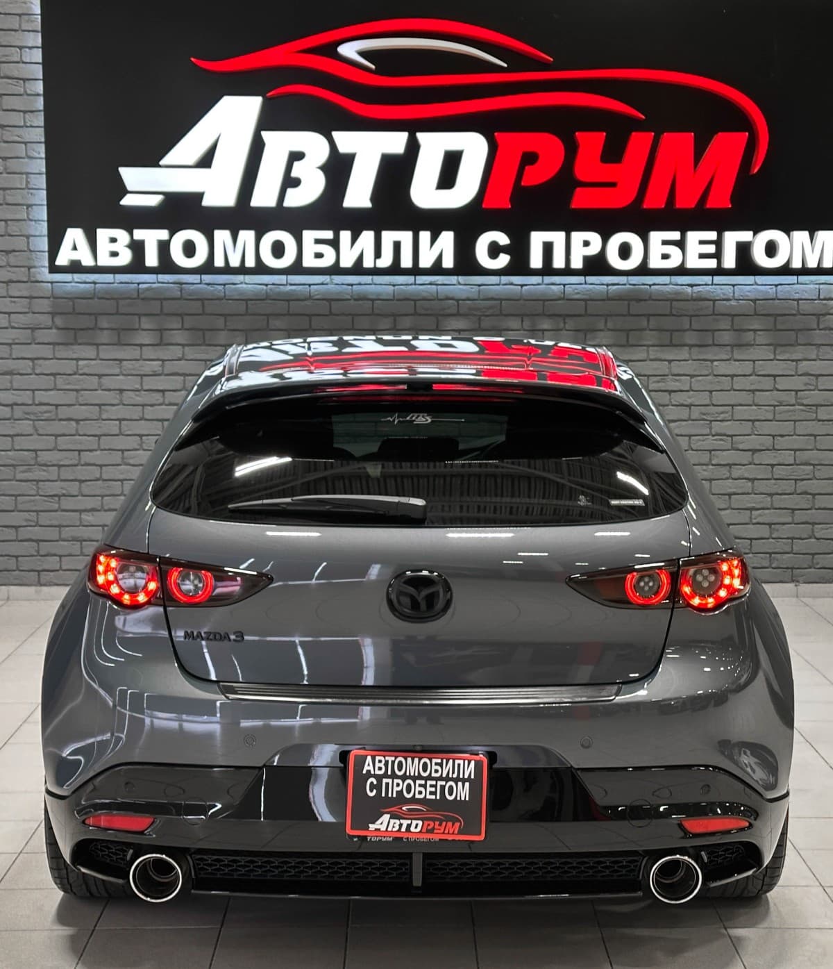 Mazda 3 - фото 6