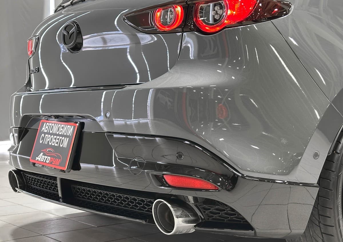 Mazda 3 - фото 8