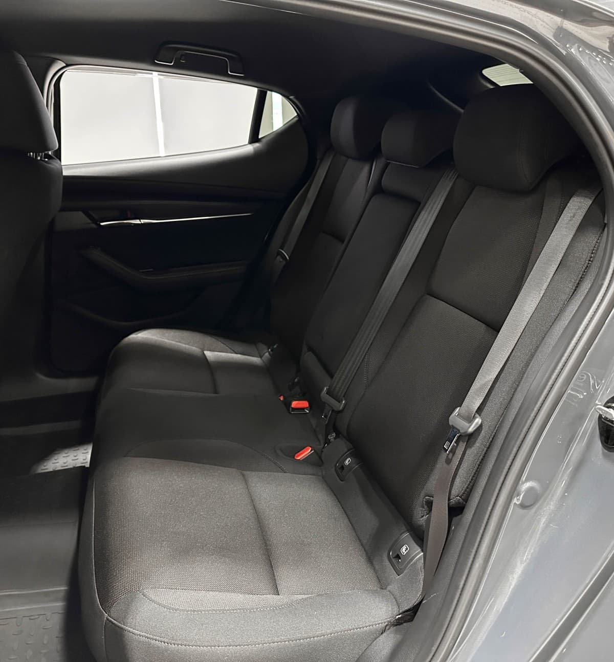 Mazda 3 - фото 16