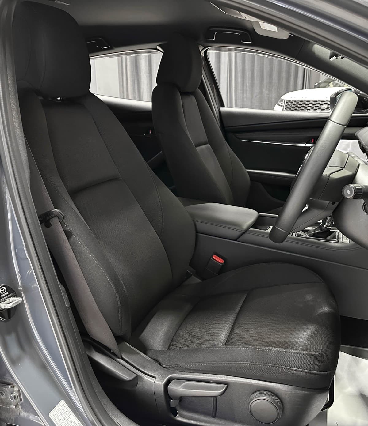 Mazda 3 - фото 13
