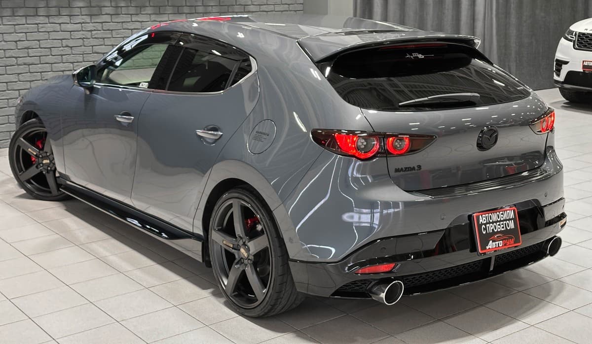 Mazda 3 - фото 10