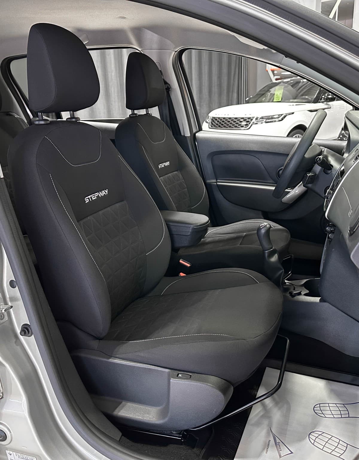 Renault Sandero - фото 14