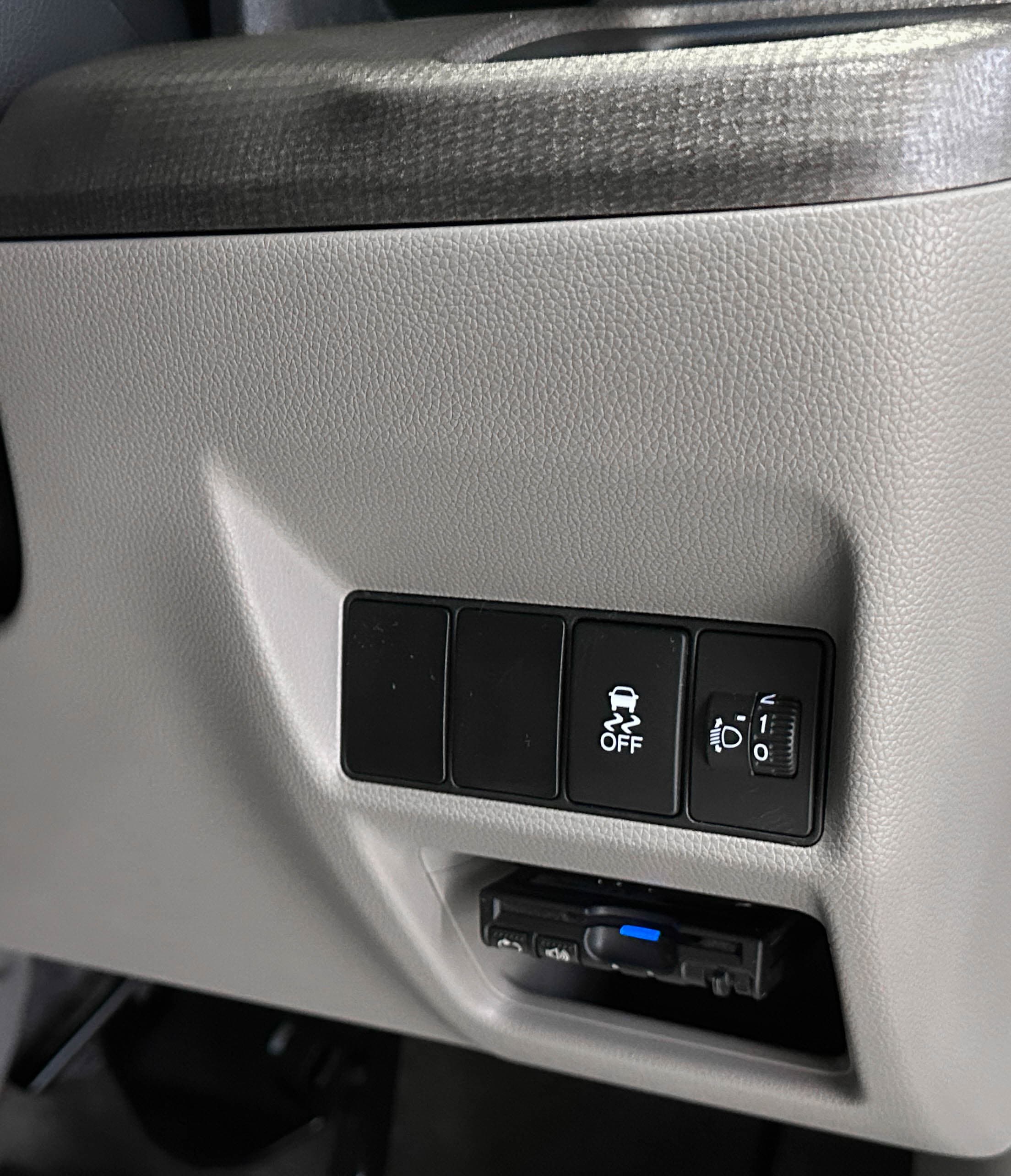 Honda Stepwgn - фото 21