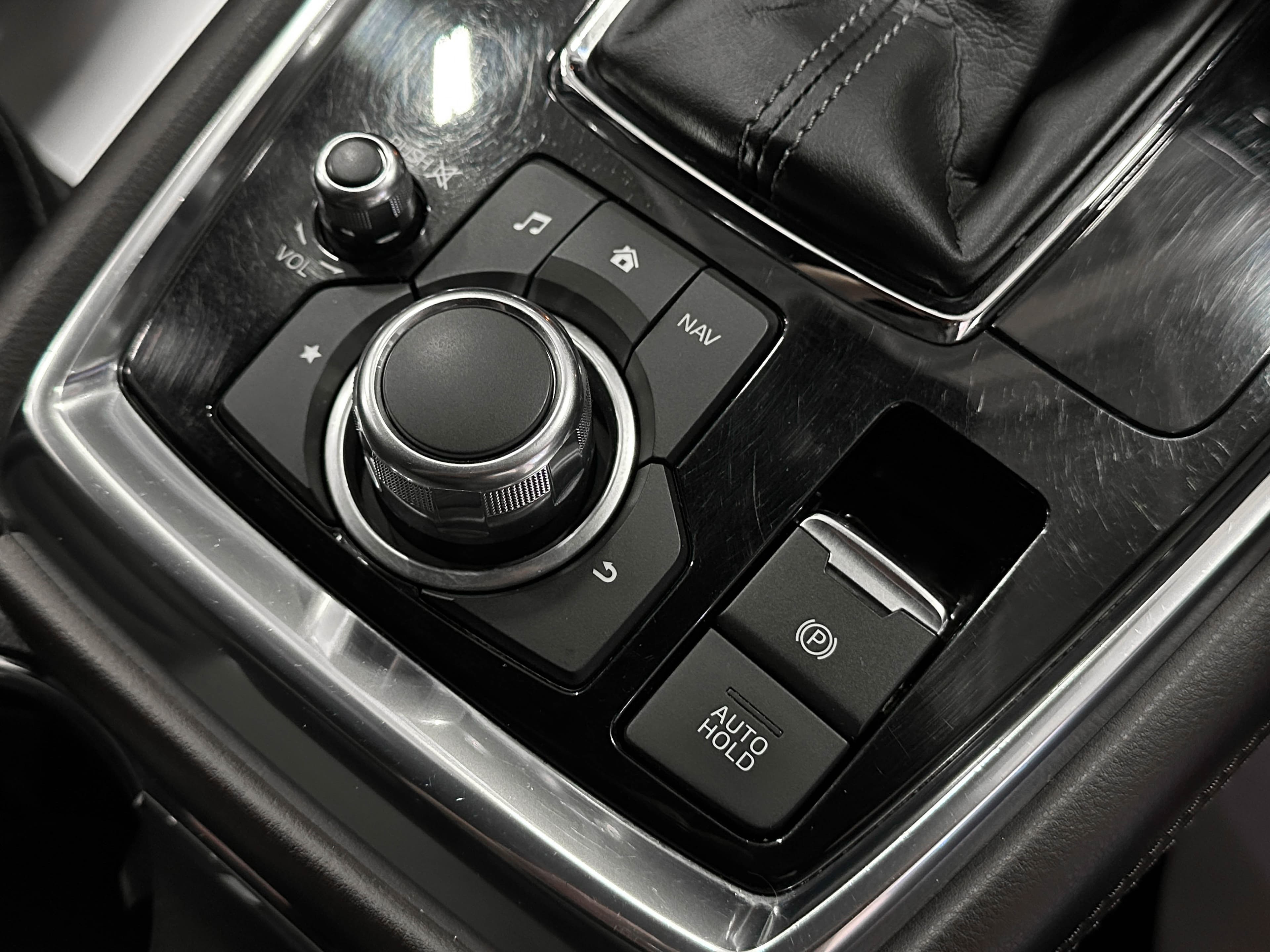 Mazda CX-8 - фото 29