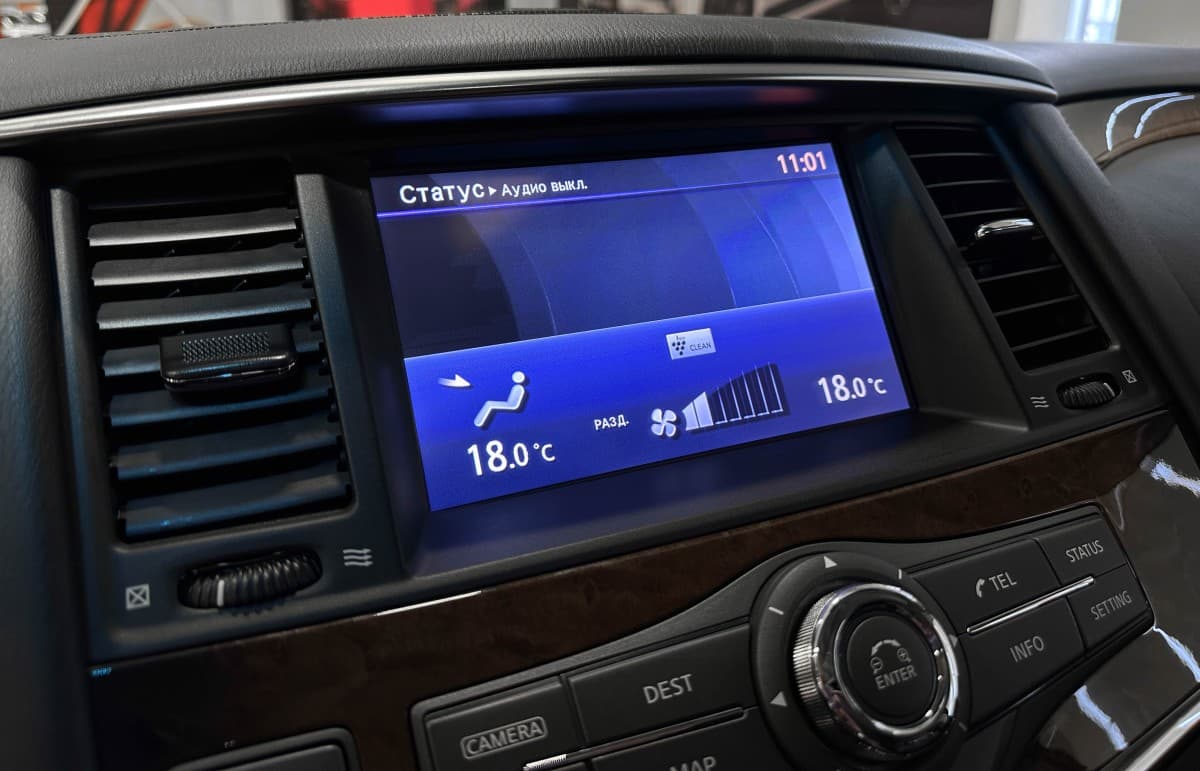 Infiniti QX80 - фото 32