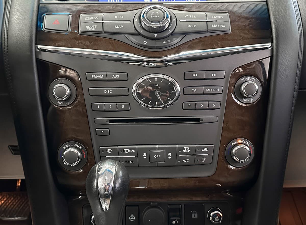 Infiniti QX80 - фото 31