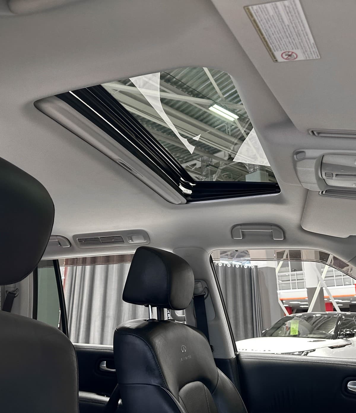 Infiniti QX80 - фото 39