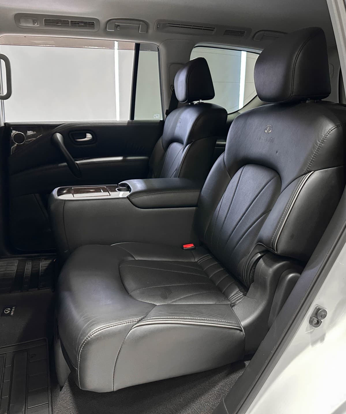 Infiniti QX80 - фото 20