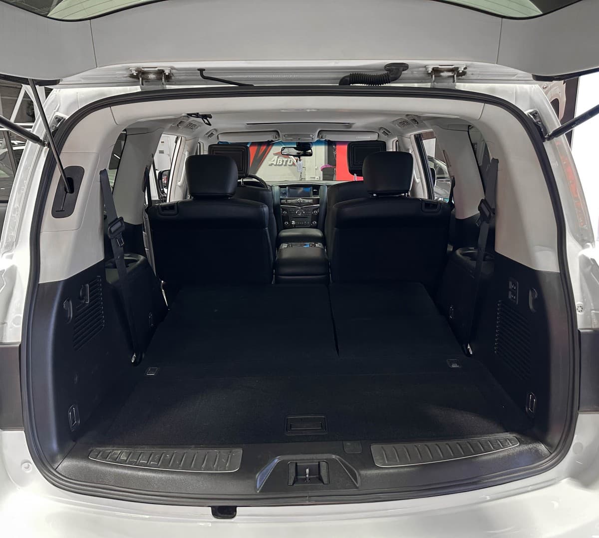 Infiniti QX80 - фото 15