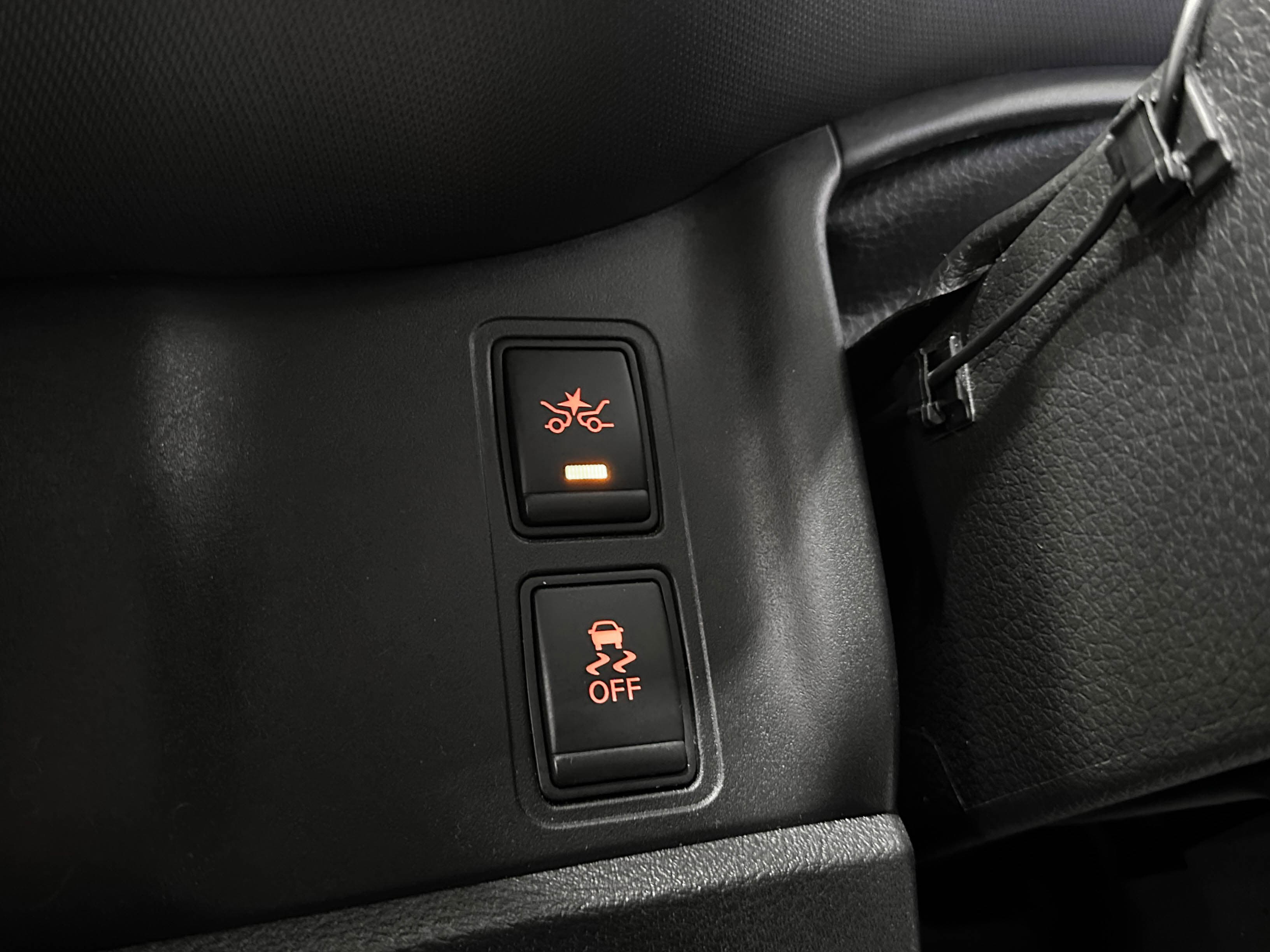 Nissan Serena Hybrid - фото 26