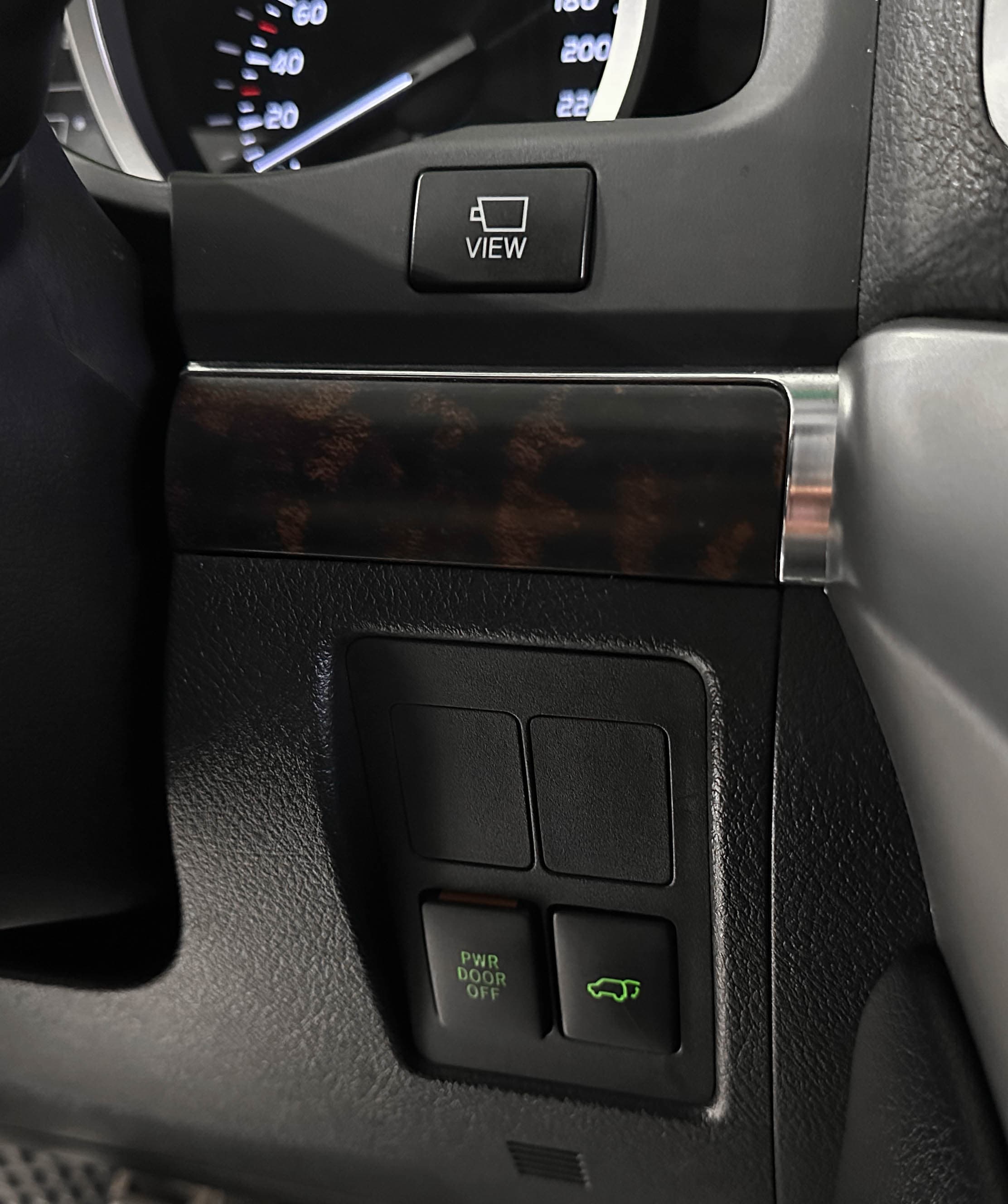 Toyota Land Cruiser 200 - фото 33